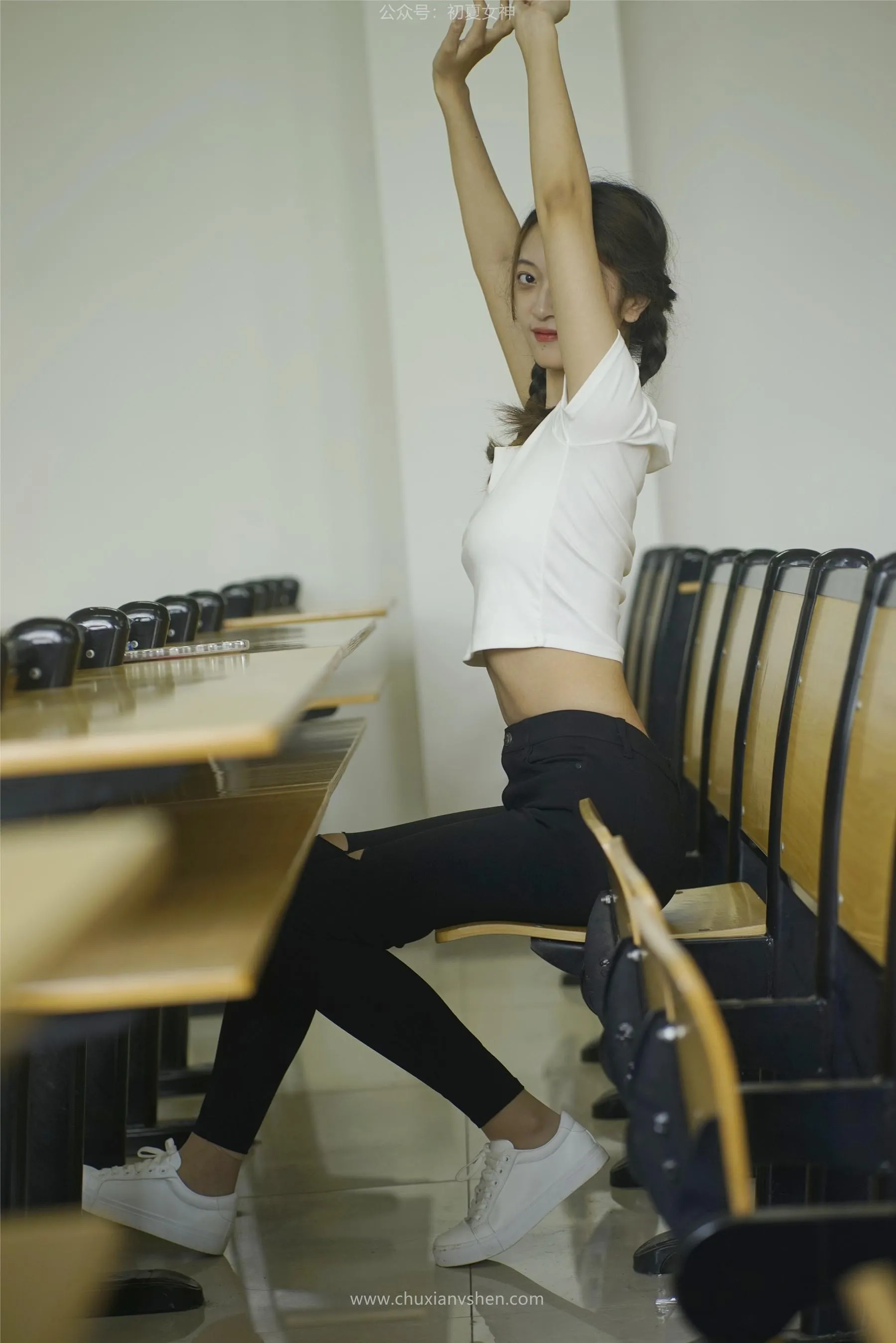 初夏女神 NO.067 依依 邻家女孩-毕业季 [140P]插图